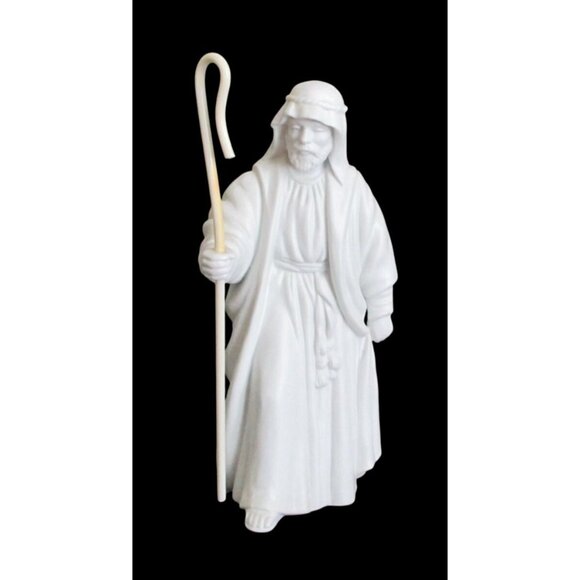 Avon Nativity Collectibles The Shepherd Figurine  - Vintage 1983 White Porcelain - Picture 2 of 10